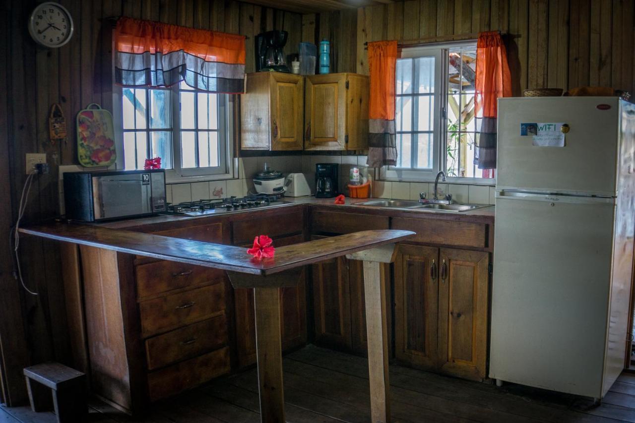 Hostal On The Sea Bocas Town Ngoại thất bức ảnh