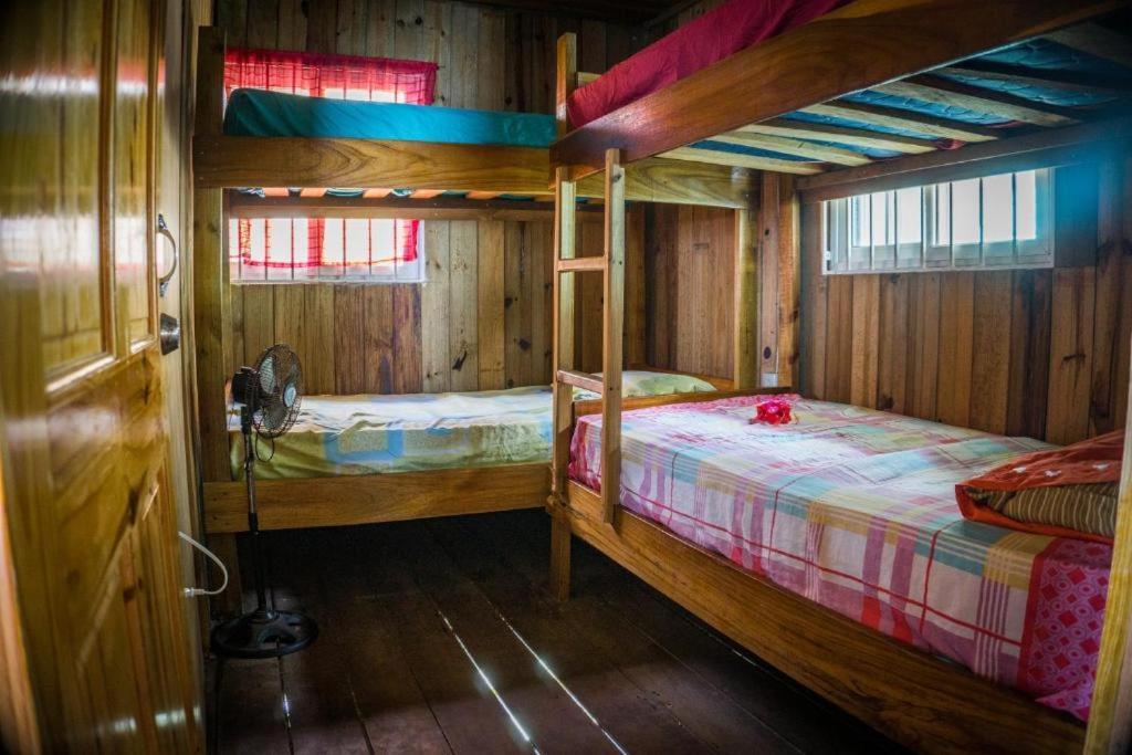 Hostal On The Sea Bocas Town Ngoại thất bức ảnh